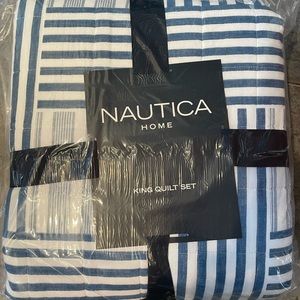 NAUTICA
Cotton Reversible Quilt Set king